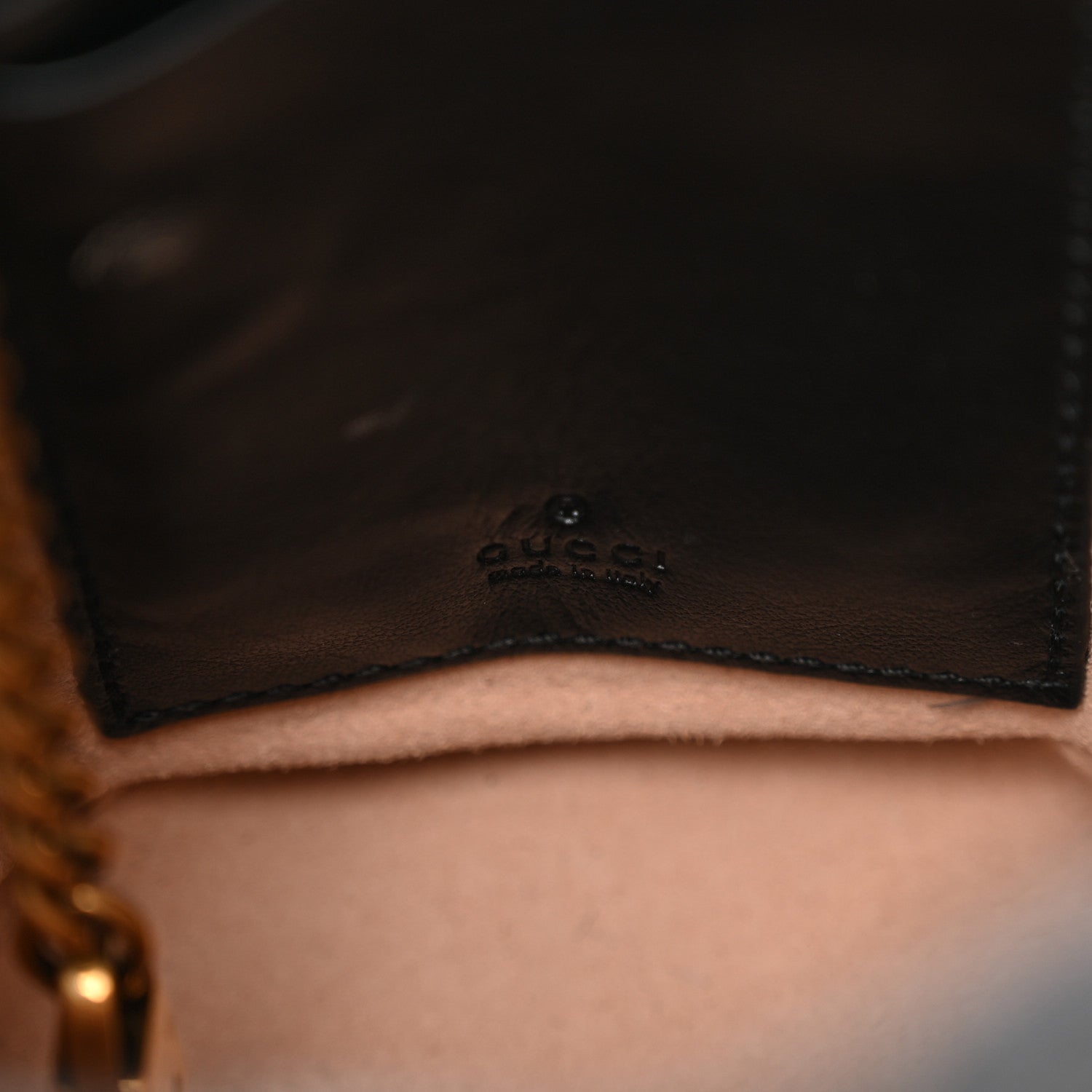Calfskin Matelasse Mini GG Marmont 2.0 Bucket Bag Black