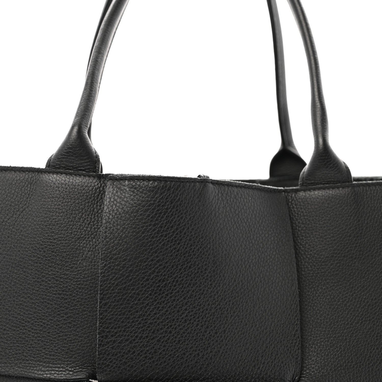 Grained Calfskin Maxi Intrecciato Arco Black