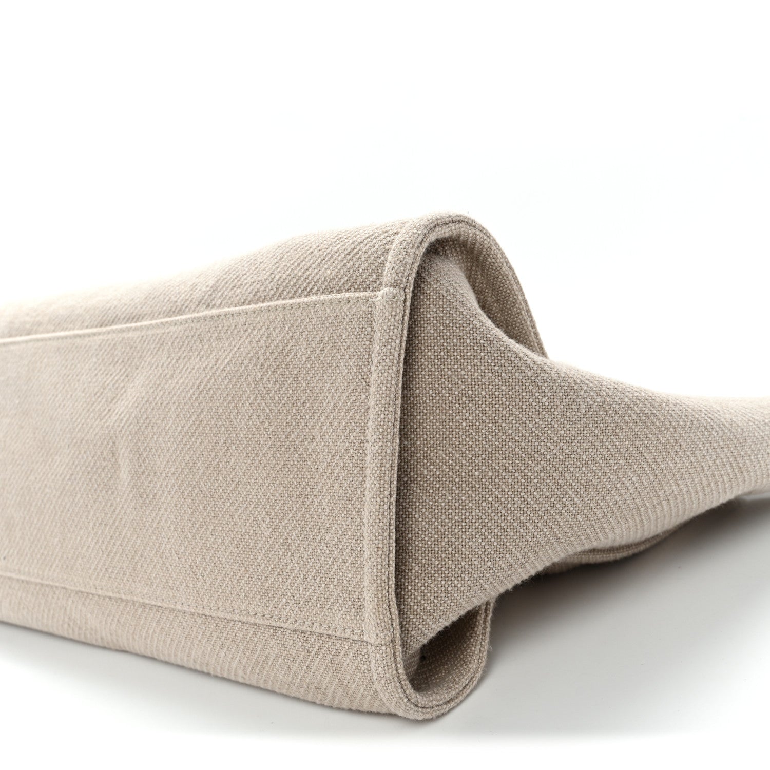 Mixed Fibers Calfskin Medium Deauville Tote Beige White