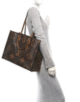 Reverse Monogram Giant Onthego GM