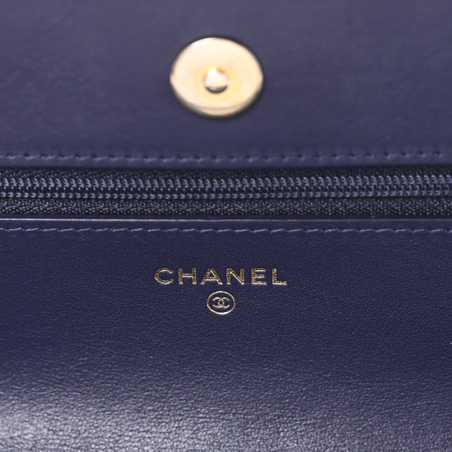 Denim Quilted CHNL 19 Wallet On Chain WOC Blue