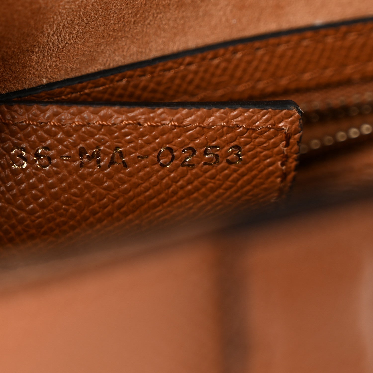 Grained Calfskin Saddle Bag With Strap Camello