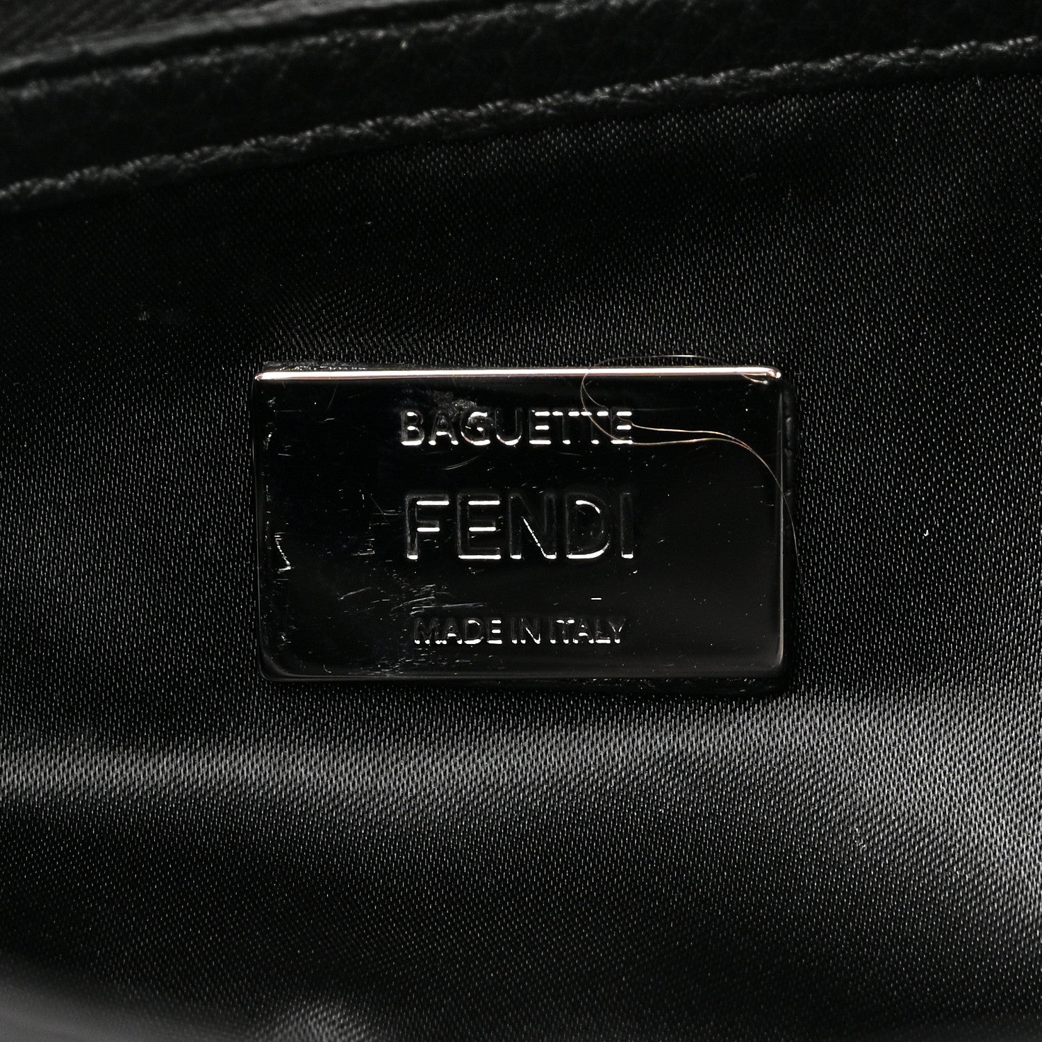 Econyl Cuoio Romano Multipocket Baguette Black