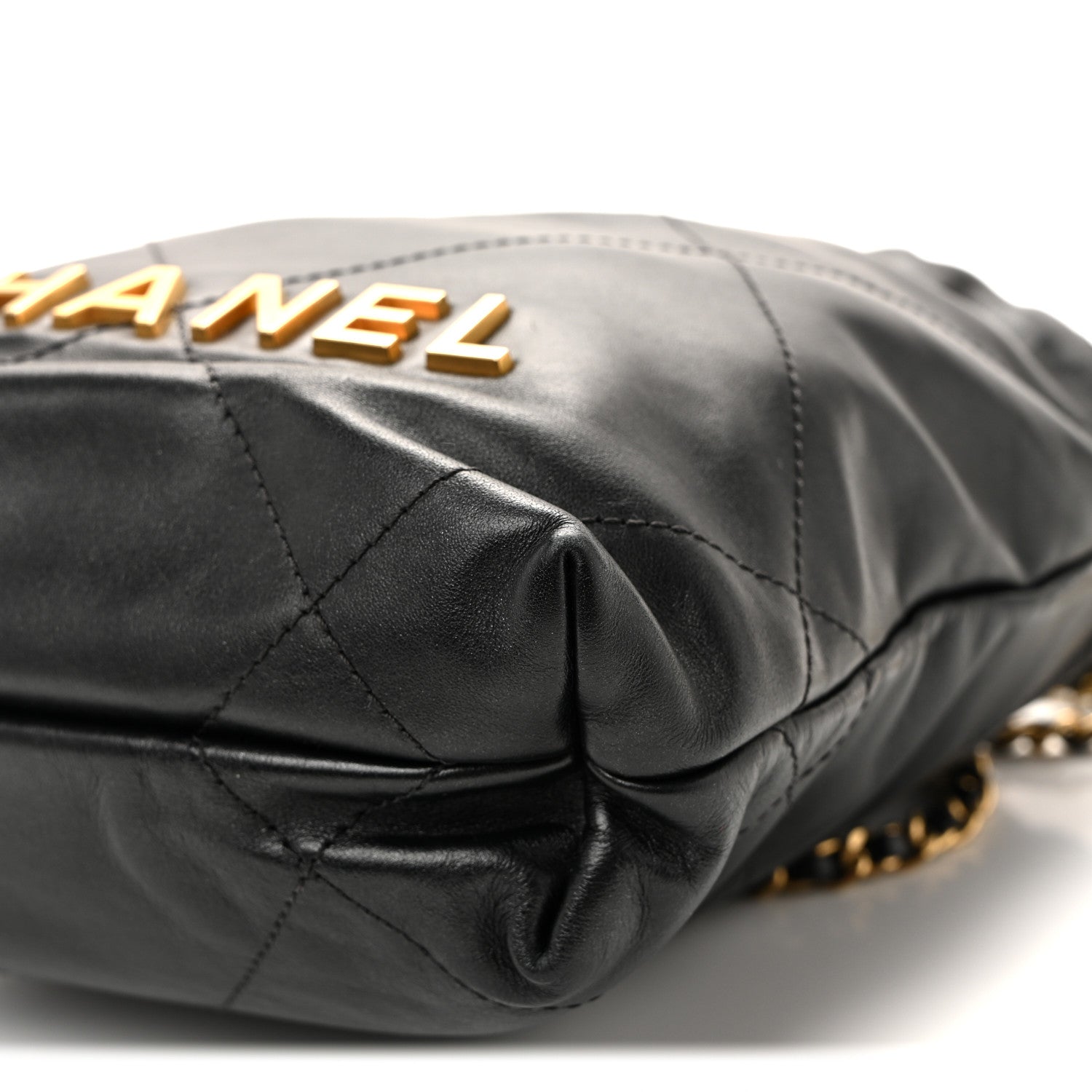 Shiny Calfskin Quilted Mini CHNL 22 Black