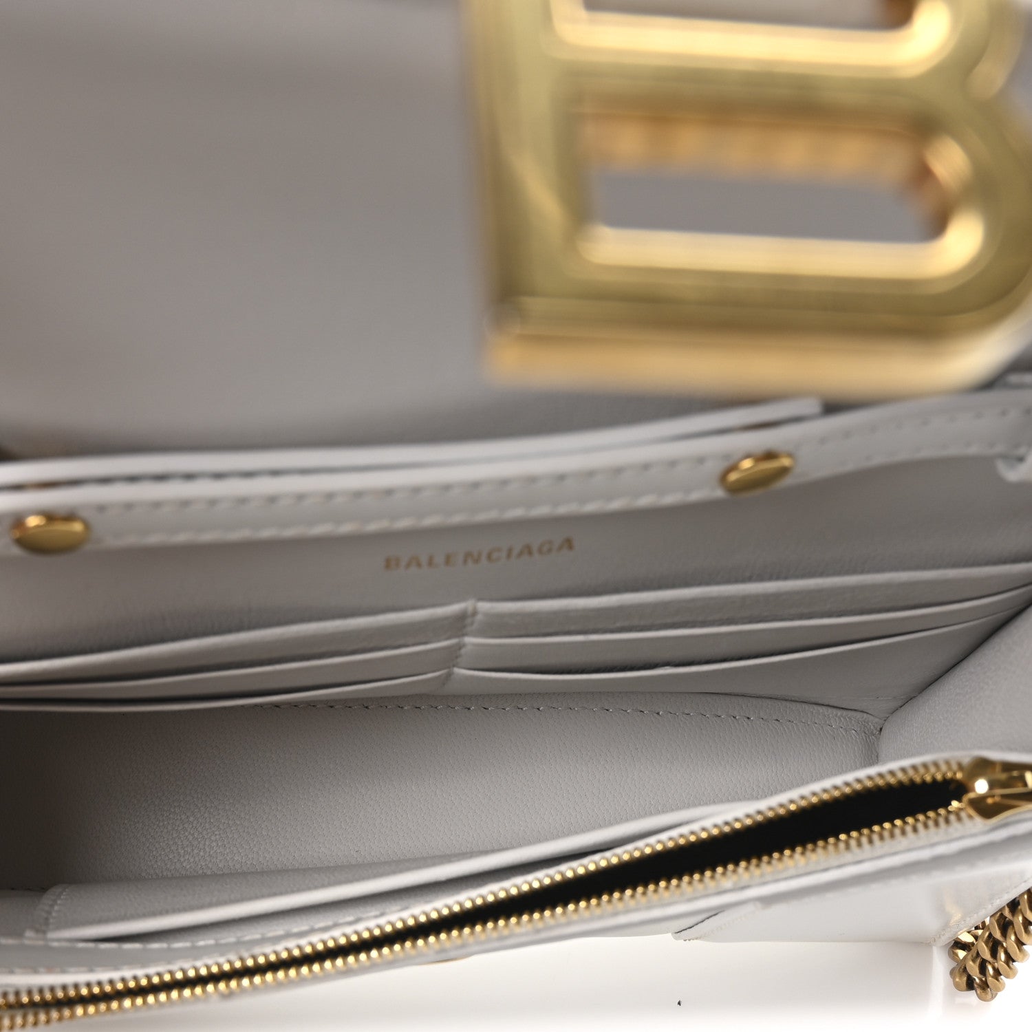 Shiny Box Calfskin Hourglass Chain Bag White