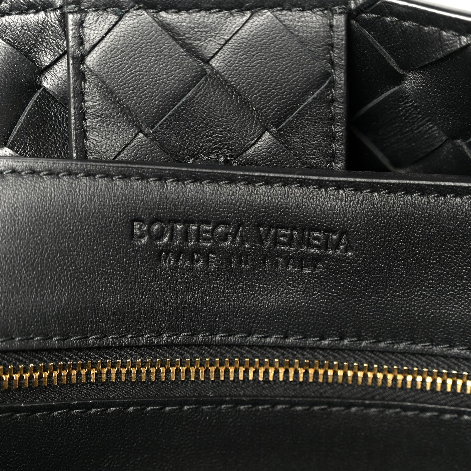 Nappa Intrecciato Medium Andiamo Shoulder Bag Black