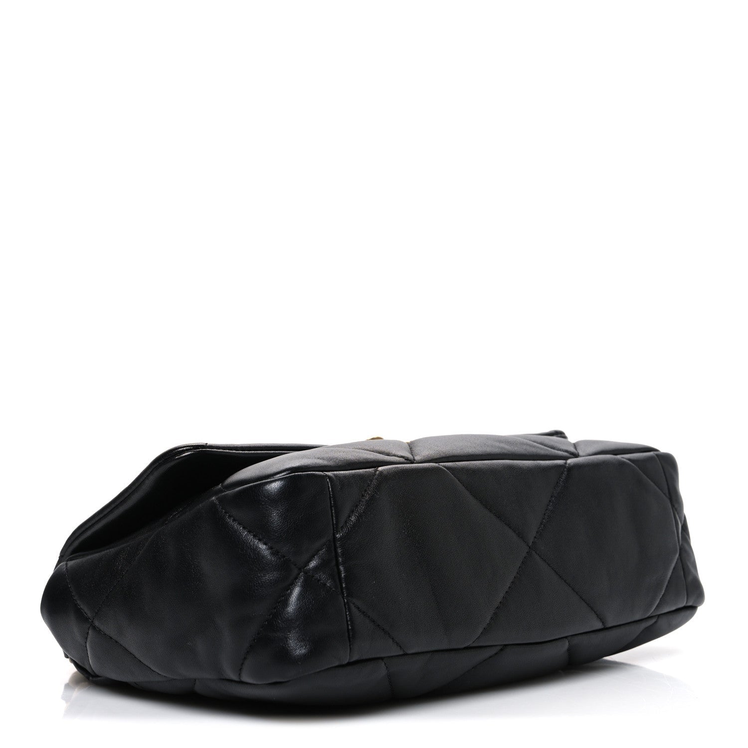 Lambskin Quilted Medium CHNL 19 Flap Black
