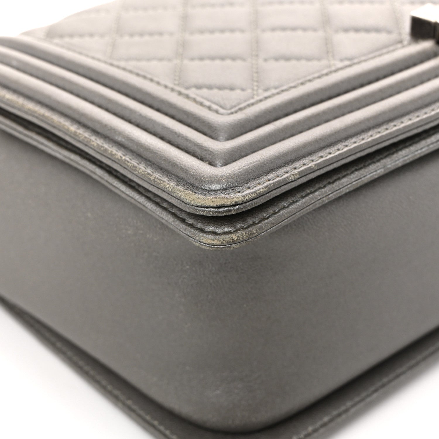 Metallic Lambskin Stingray Quilted Medium Boy Flap Silver