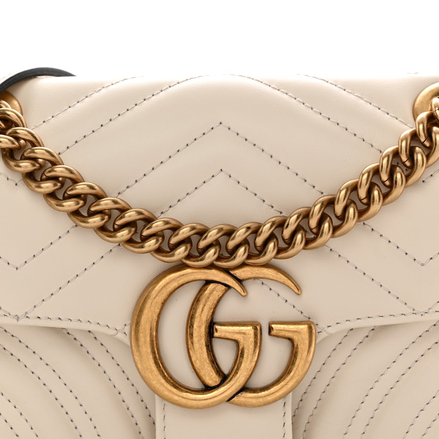 Calfskin Matelasse Mini GG Marmont Shoulder Bag White