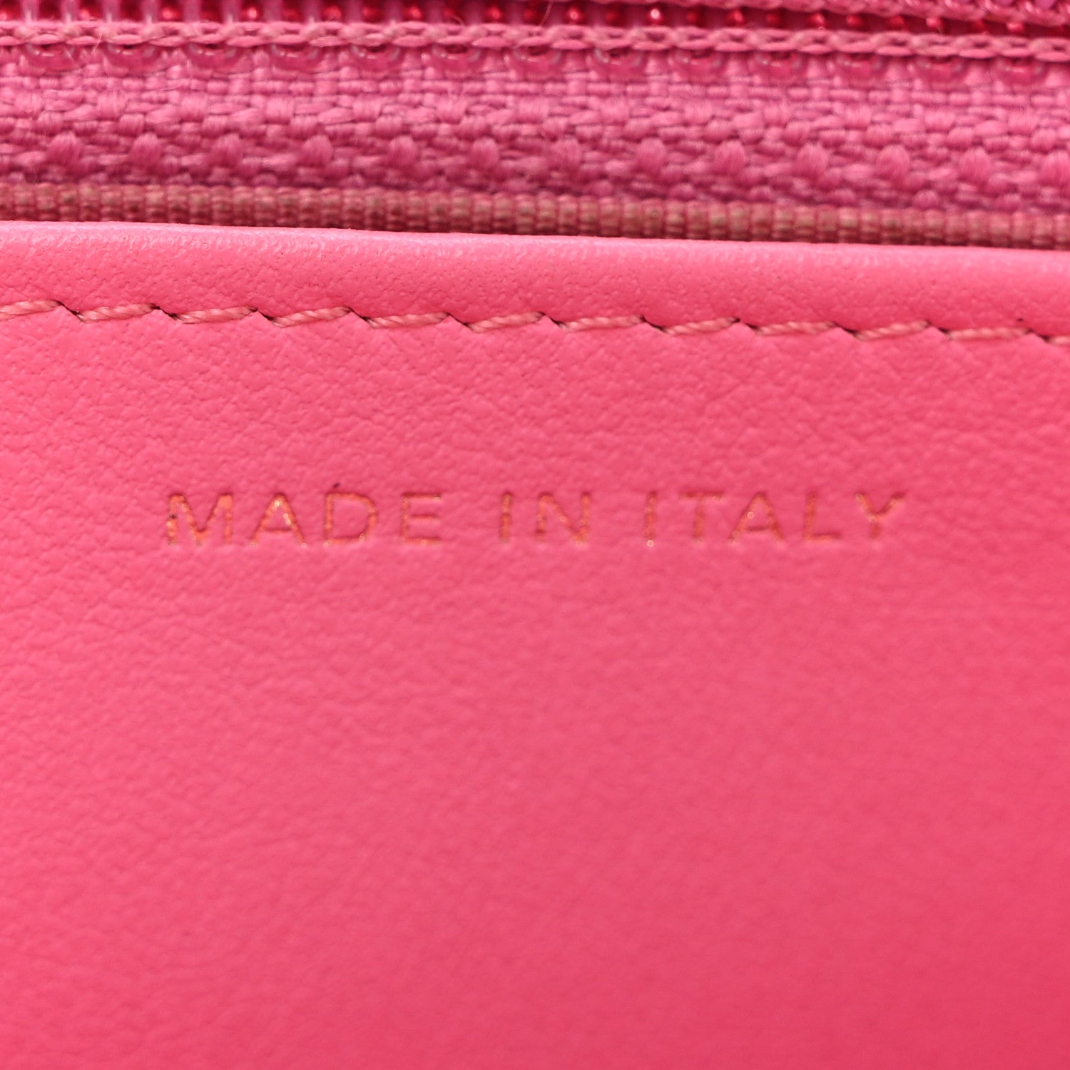Caviar Quilted Wallet on Chain WOC Pink