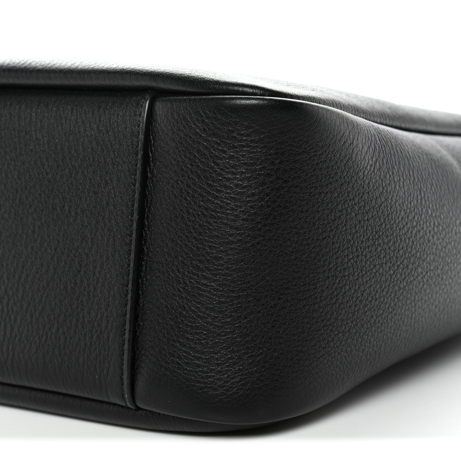 Supple Calfskin Small Le 5 A 7 Soft Hobo Black