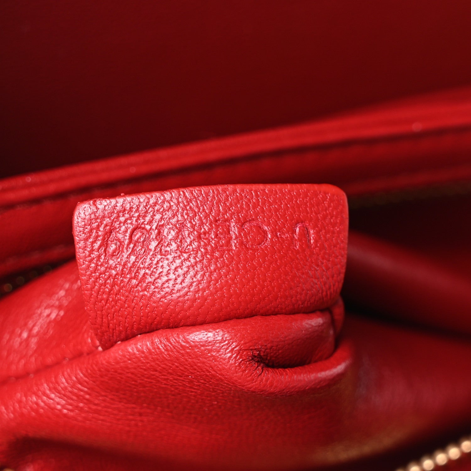 Shiny Calfskin Teen Triomphe Red