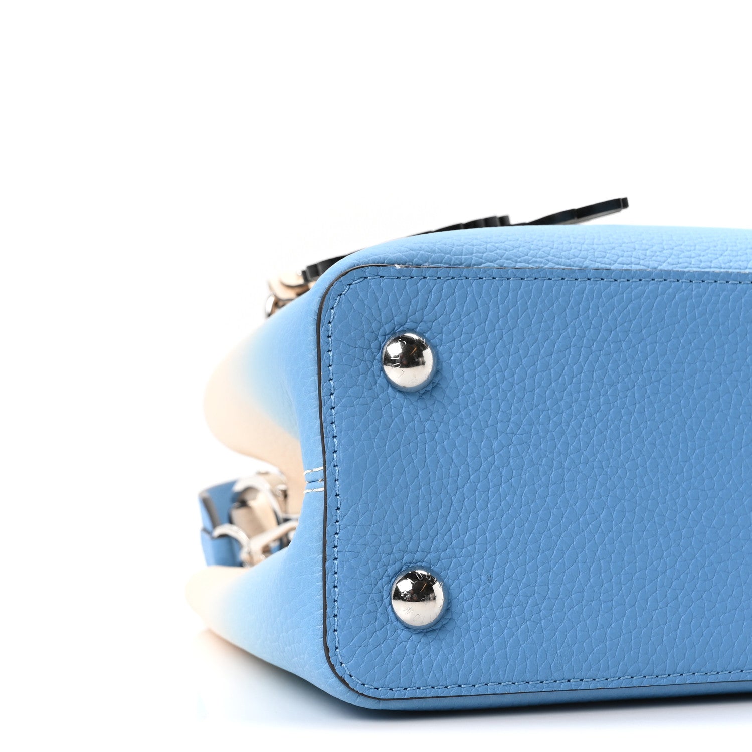 Taurillon Capucines MM Gradient Blue