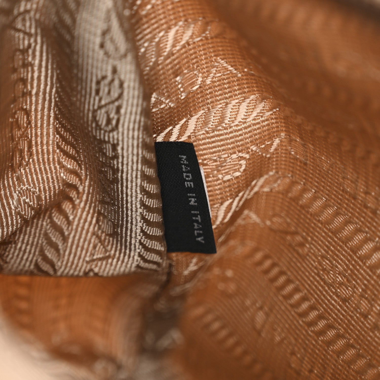 Tessuto Nylon Mini Re-Edition 2000 Bag Cammeo