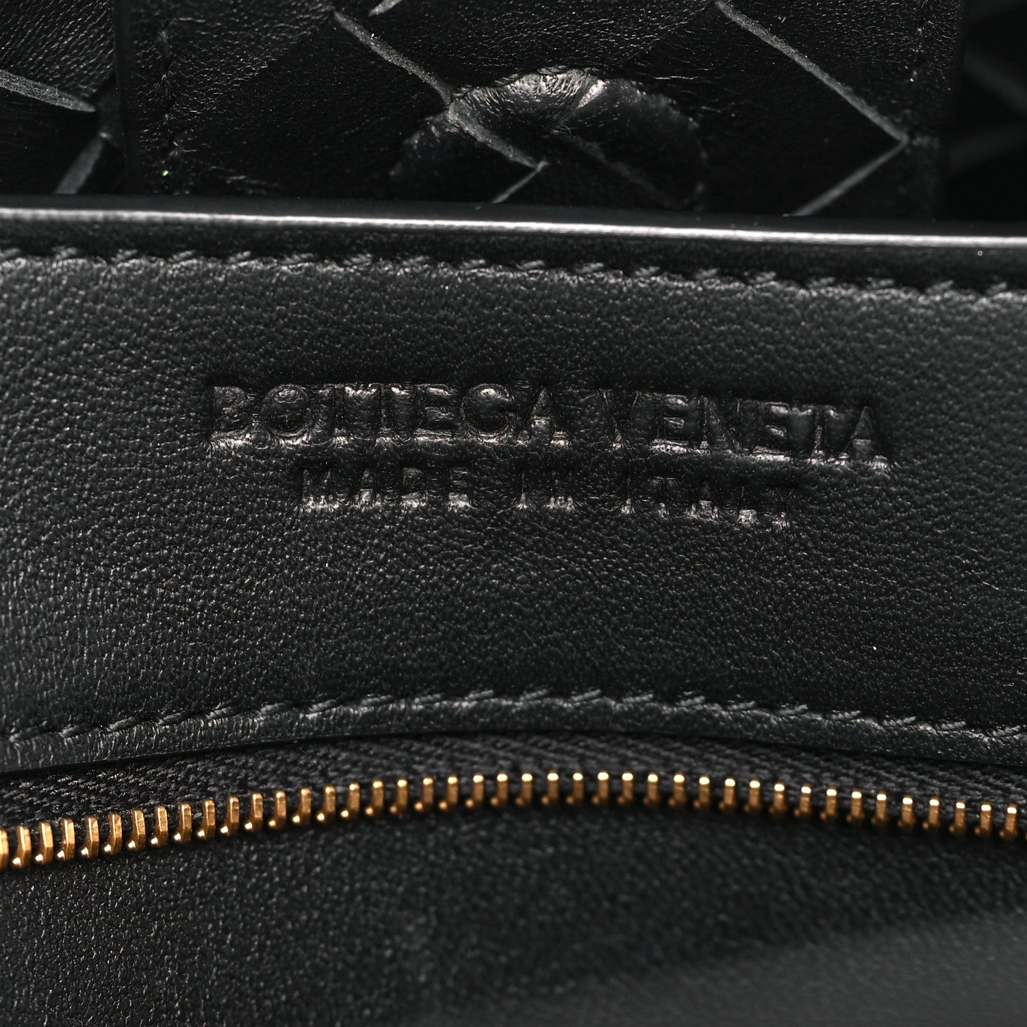 Nappa Intrecciato Medium Andiamo Shoulder Bag Black