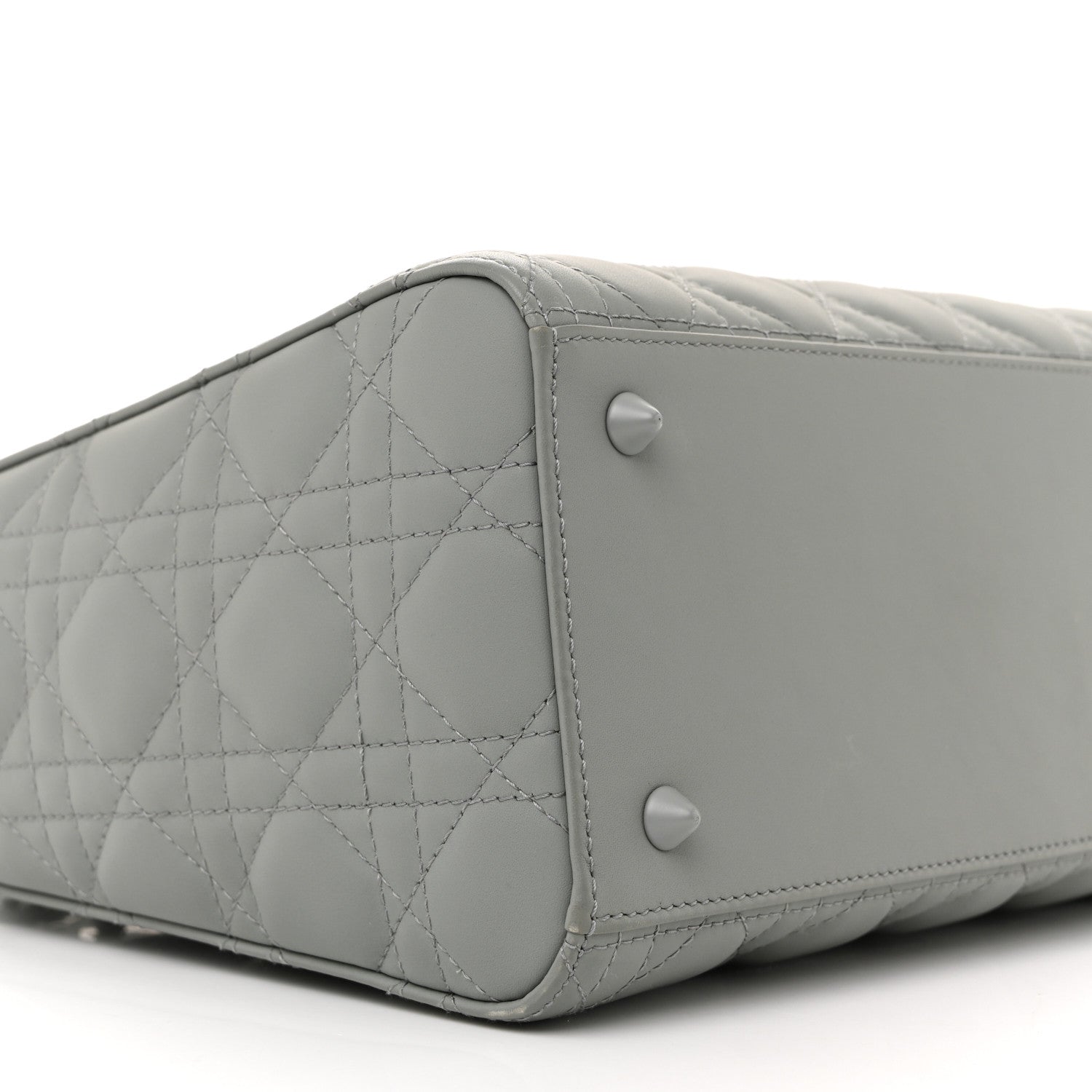 Ultra Matte Calfskin Cannage Medium Lady D1OR Grey Stone