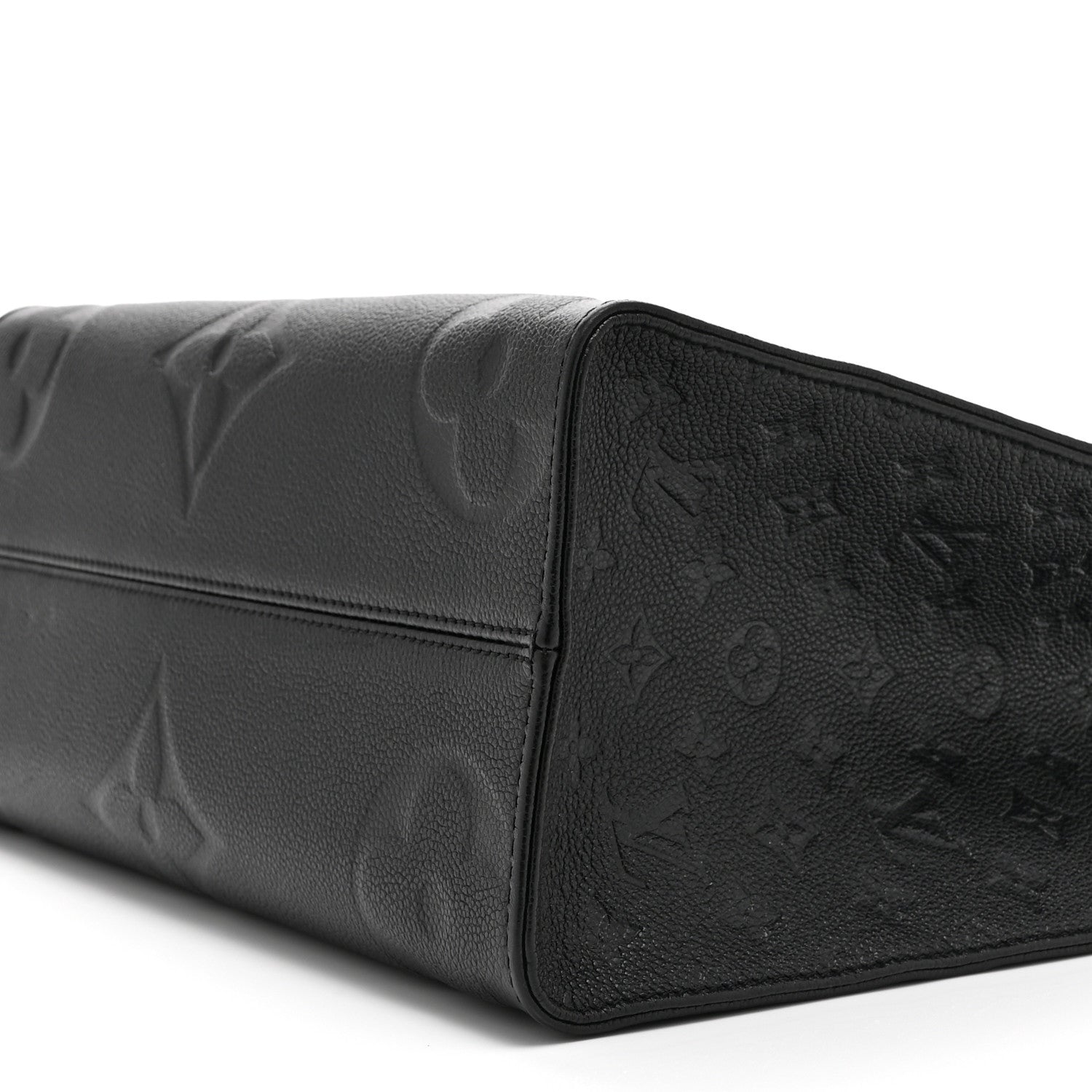 Empreinte Monogram Giant Onthego MM Black