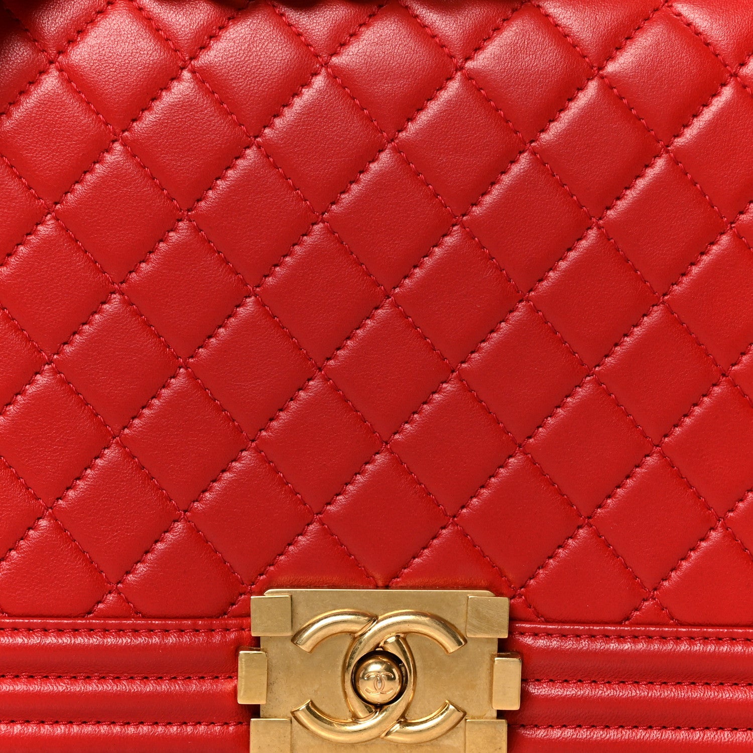 Lambskin Quilted New Medium Boy Flap Red