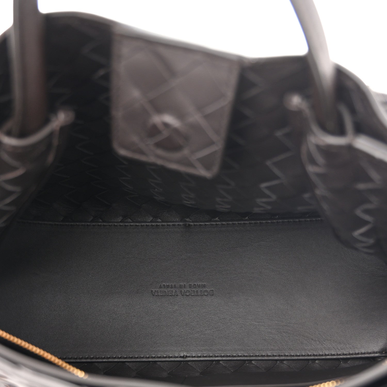 Nappa Intrecciato Medium Andiamo Shoulder Bag Fondant