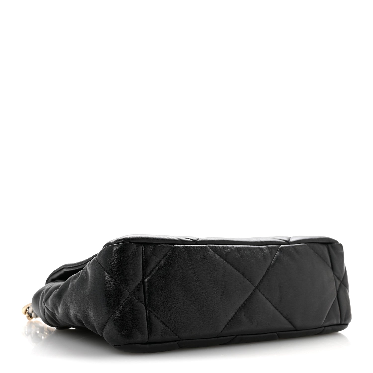 Lambskin Quilted Medium CHNL 19 Flap Black