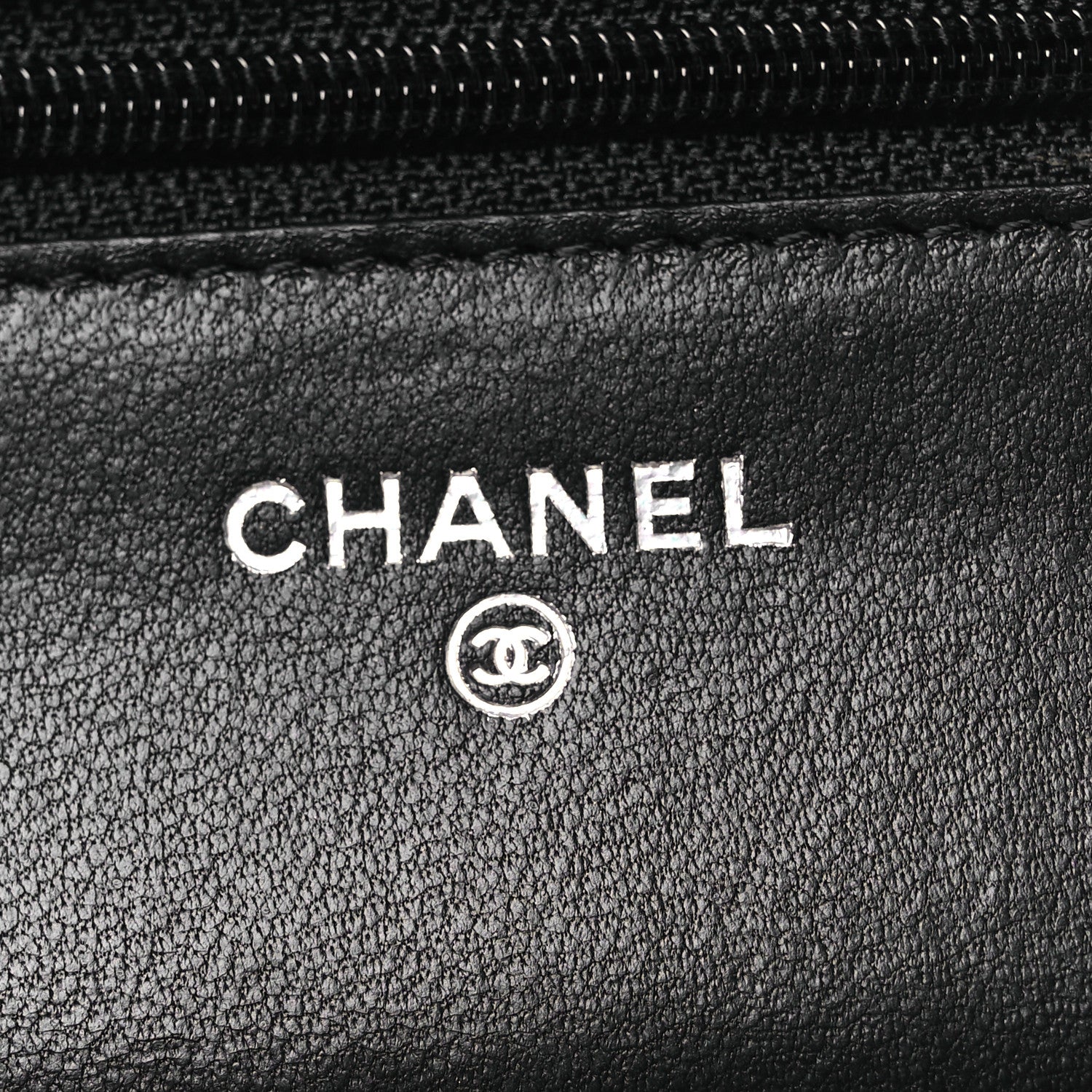 Lambskin Quilted Wallet On Chain WOC Black