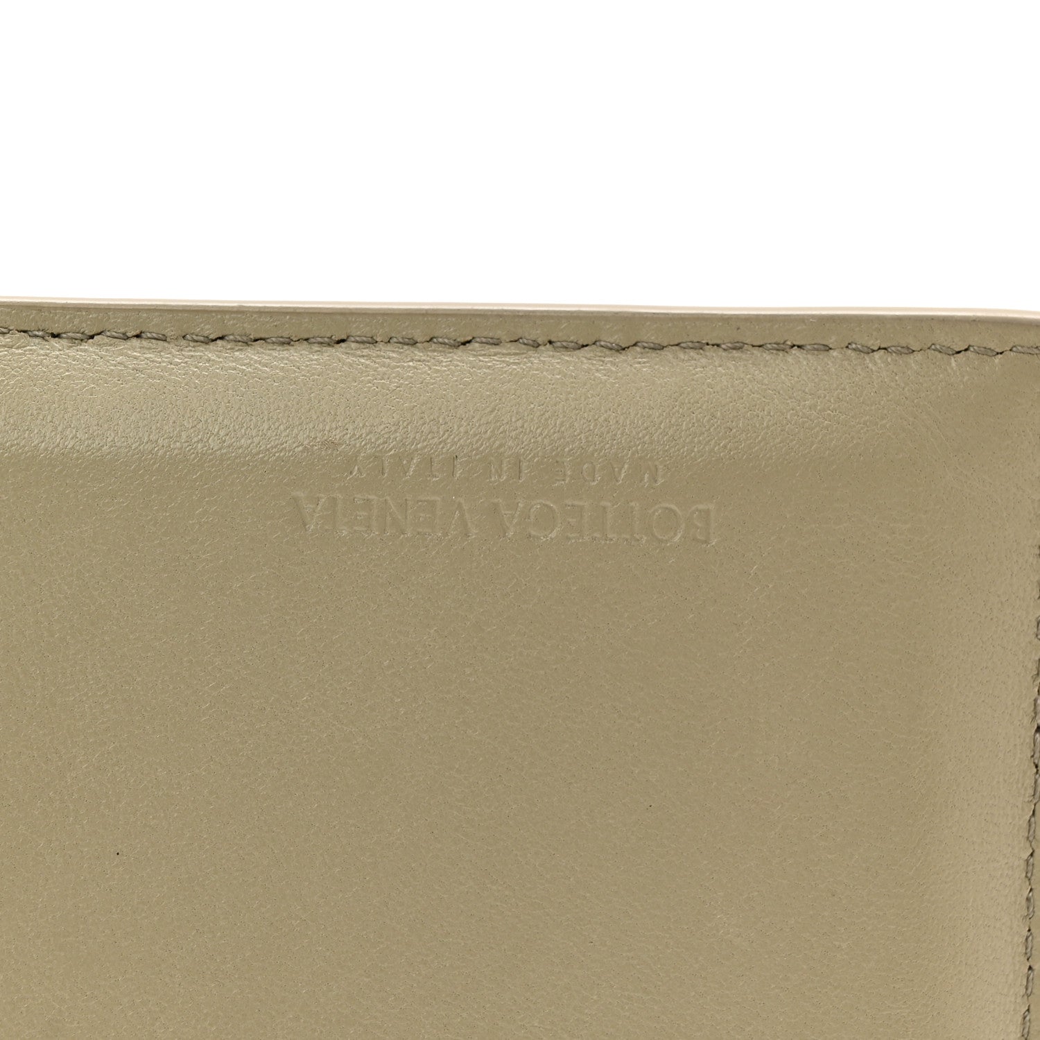 Nappa Maxi Intrecciato Cassette Zipped Card Case Travertine