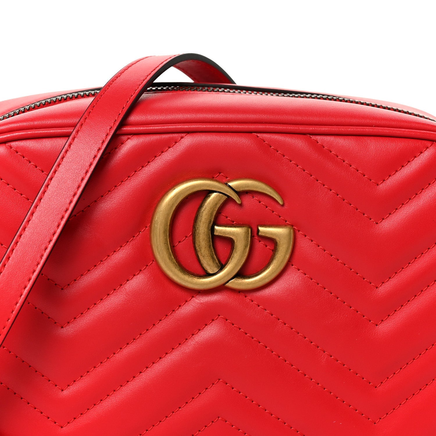 Calfskin Matelasse Small GG Marmont Chain Shoulder Bag Hibiscus Red