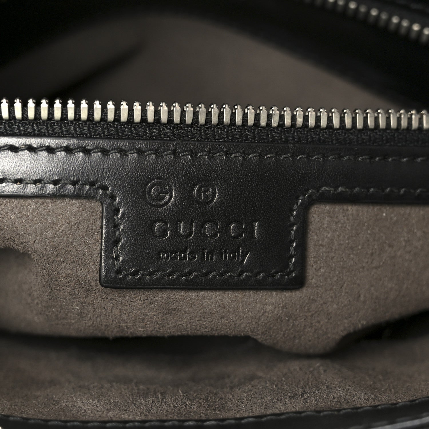 GCCIssima Signature Small Messenger Bag Black