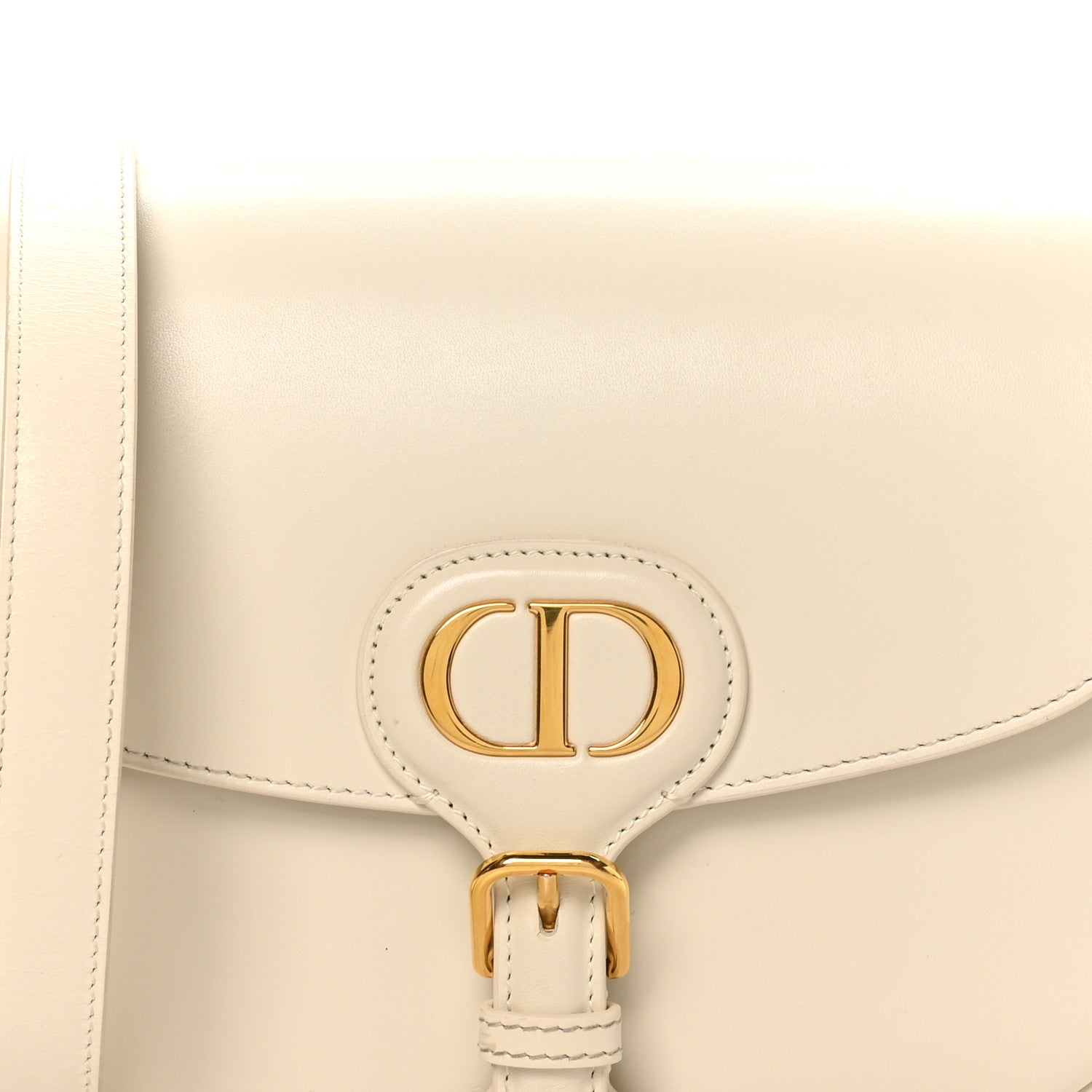 Box Calfskin Medium Bobby Flap Latte