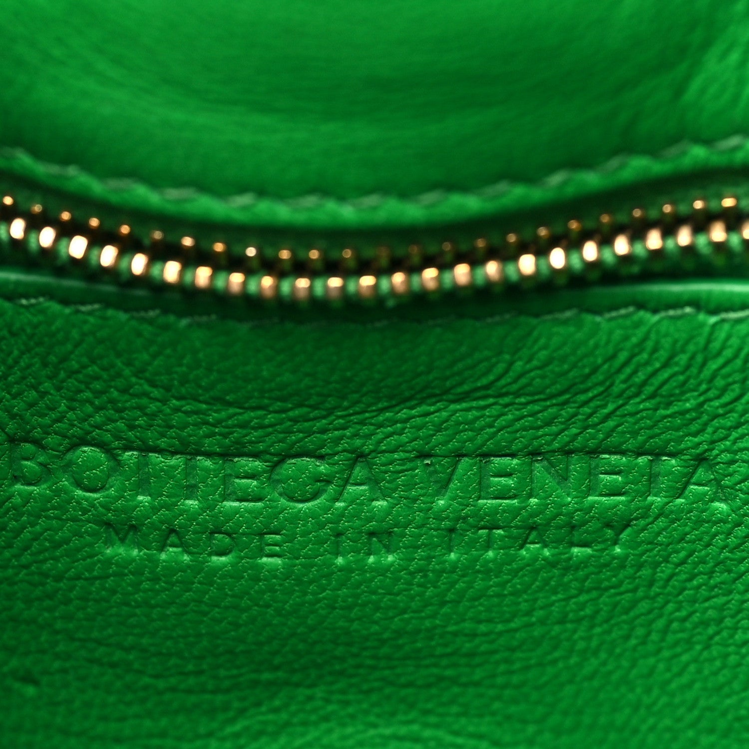 Lambskin Maxi Intreccio Padded Chain Cassette Crossbody Bag Racing Green