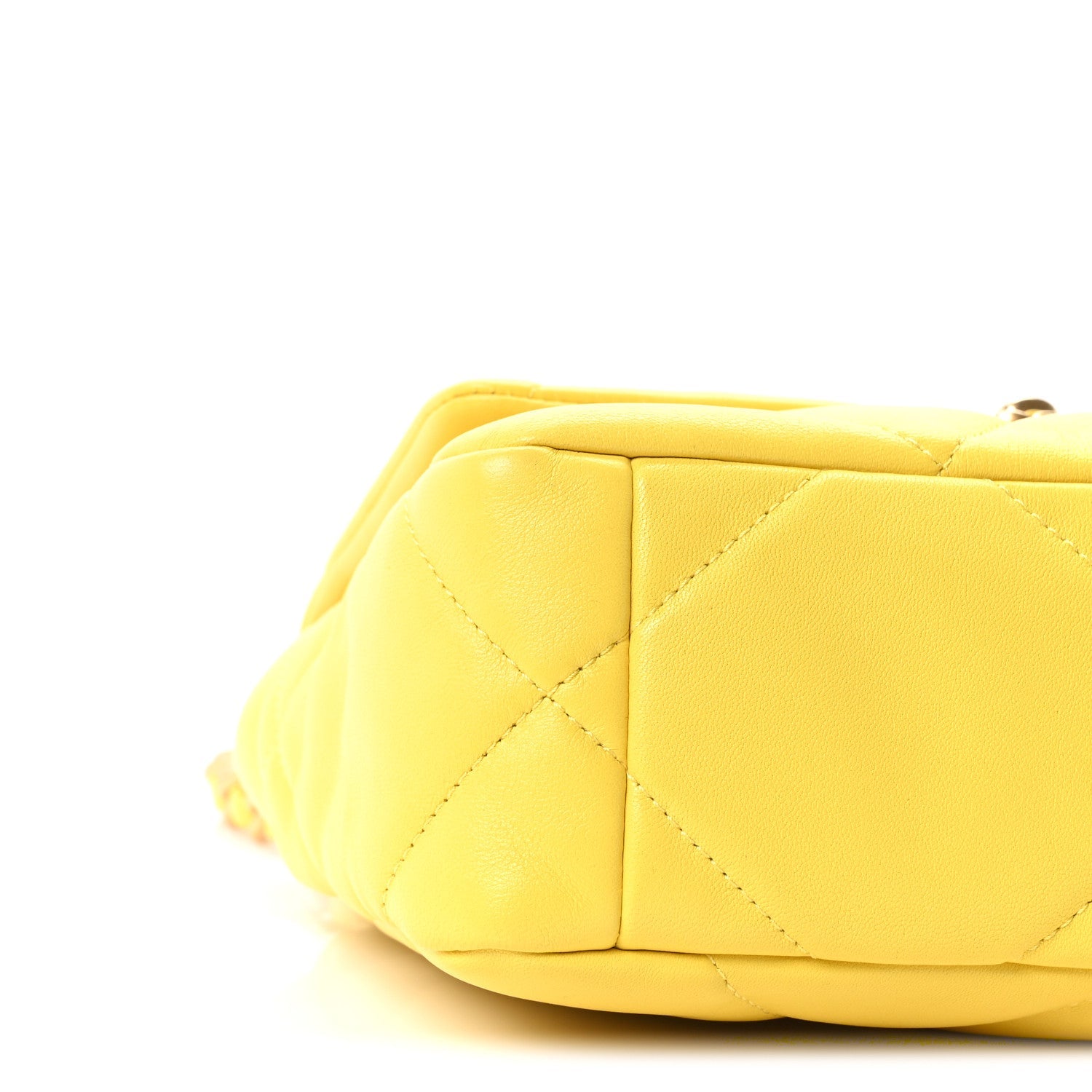 Lambskin Quilted Medium CHNL 19 Flap Yellow