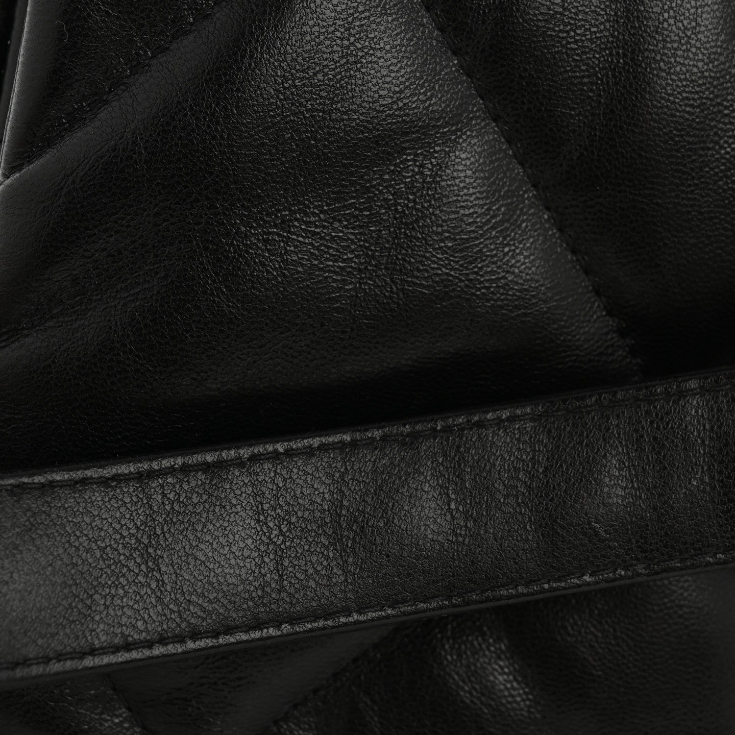 Shiny Goatskin Quilted Large CHNL 19 Flap Black