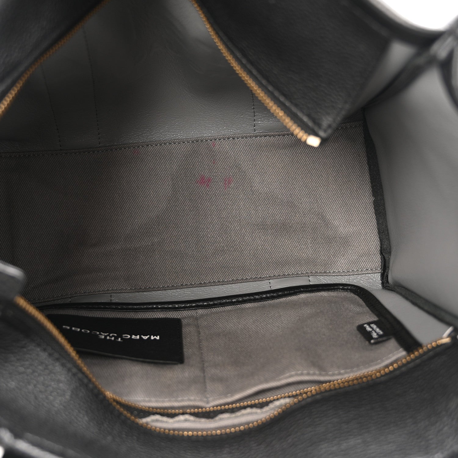 Grained Calfskin Medium The Tote Bag Black