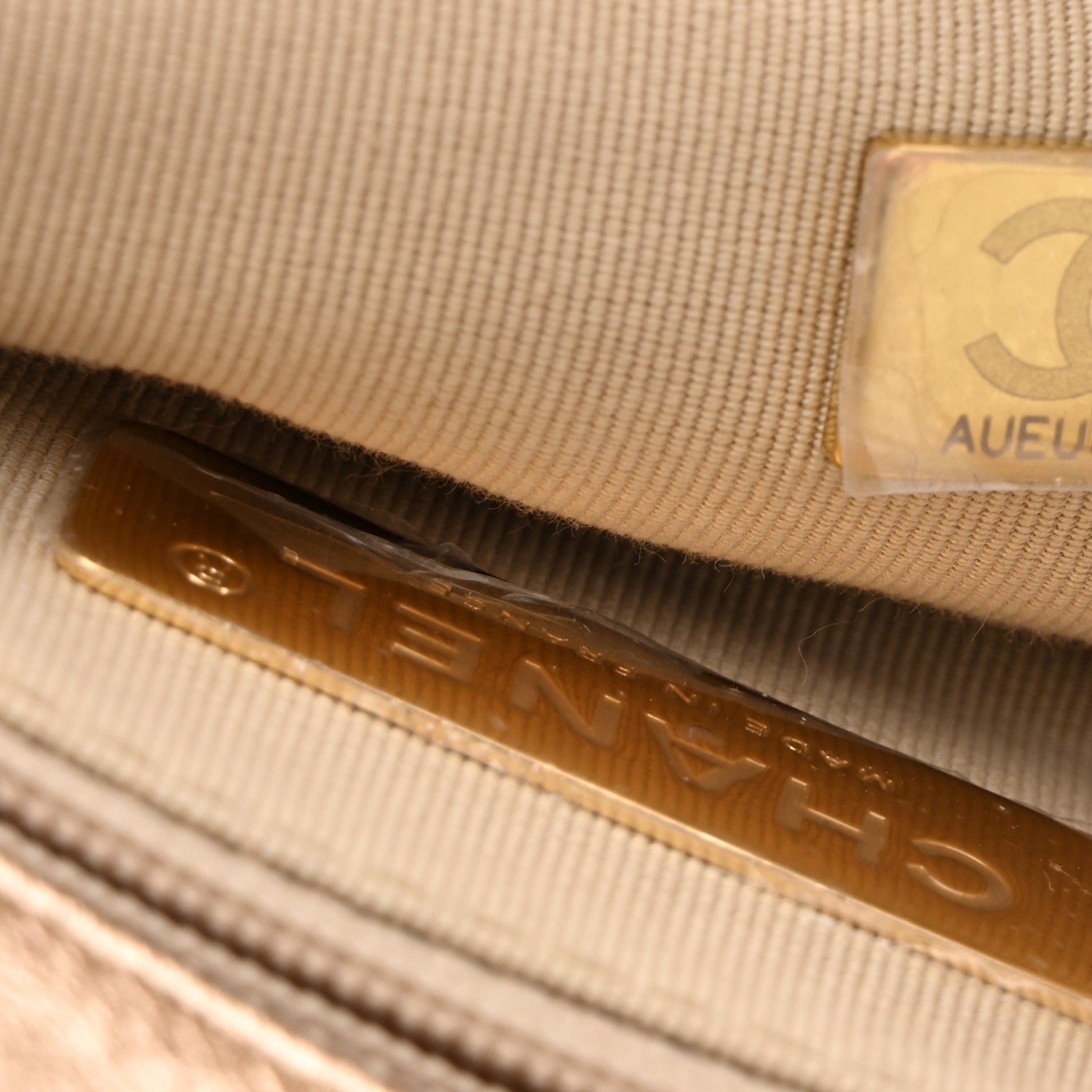 Metallic Lambskin Quilted Medium CHNL 19 Flap Gold