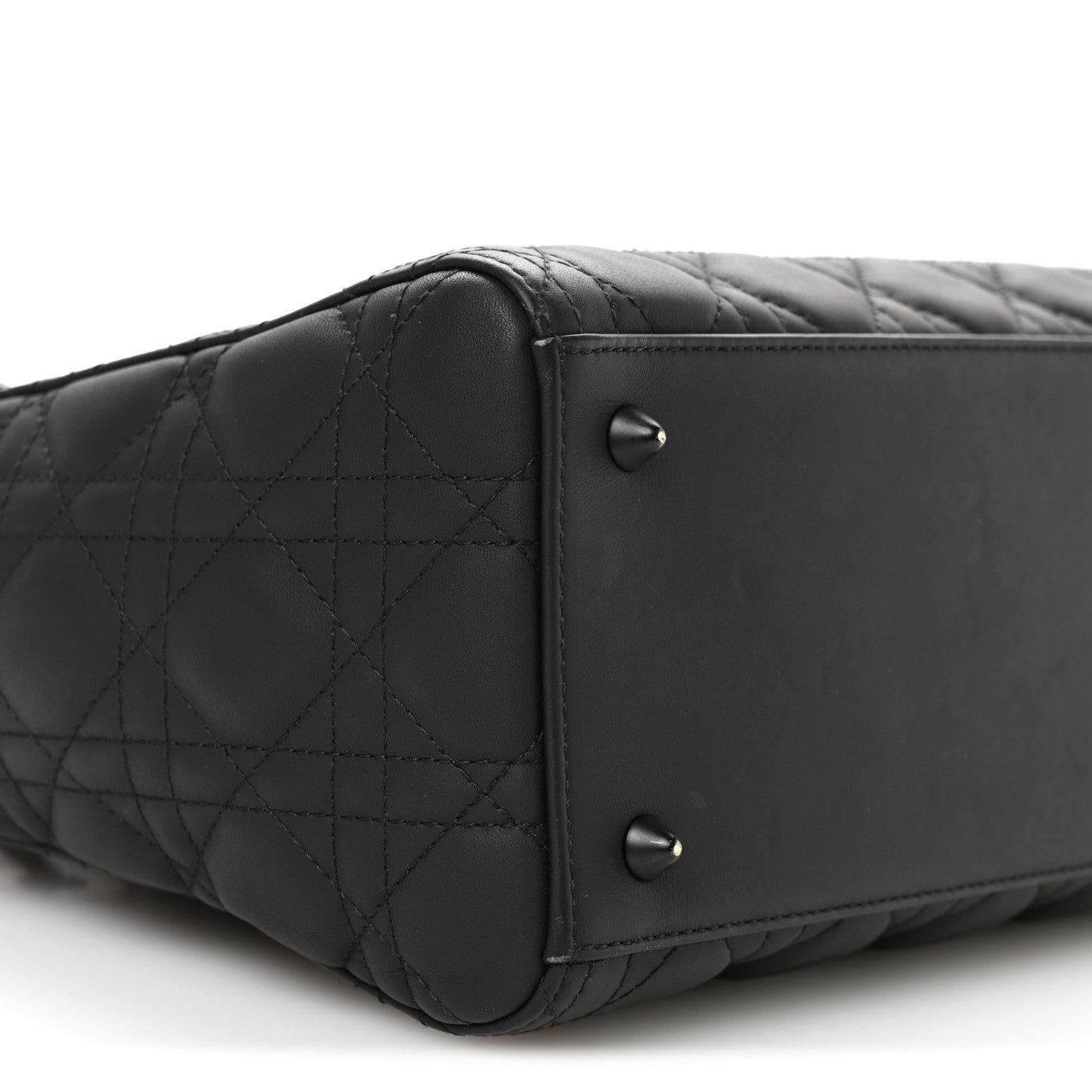 Ultra Matte Calfskin Cannage Medium Lady D1OR Black