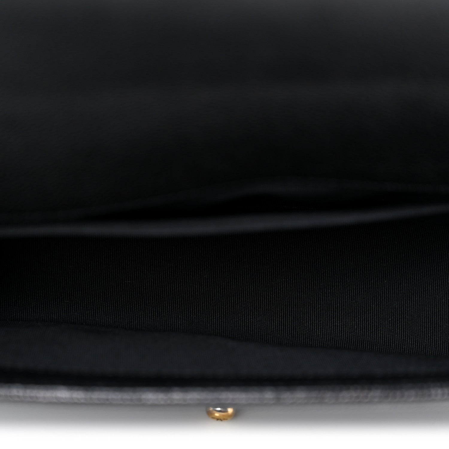 Caviar Quilted Medium Boy Flap Black