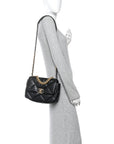 Lambskin Quilted Medium CHNL 19 Flap Black