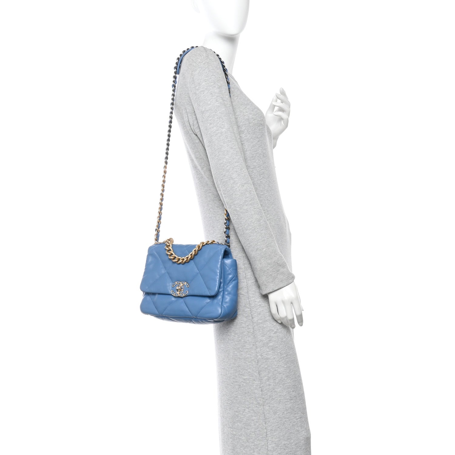 Lambskin Quilted Medium CHNL 19 Flap Blue
