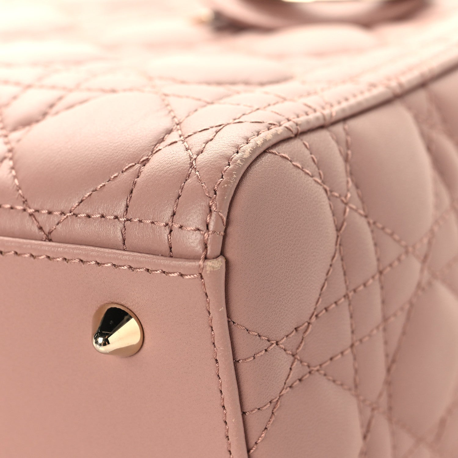 Lambskin Cannage Medium Lady D1OR Fard