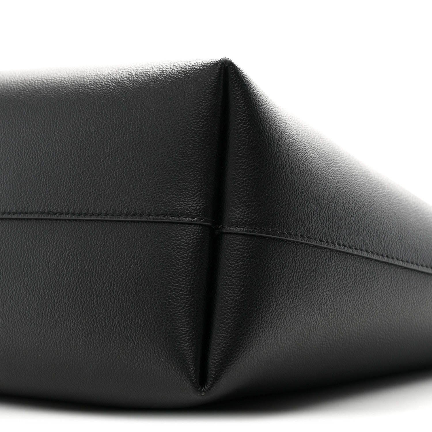 Calfskin Virtus Tote Black