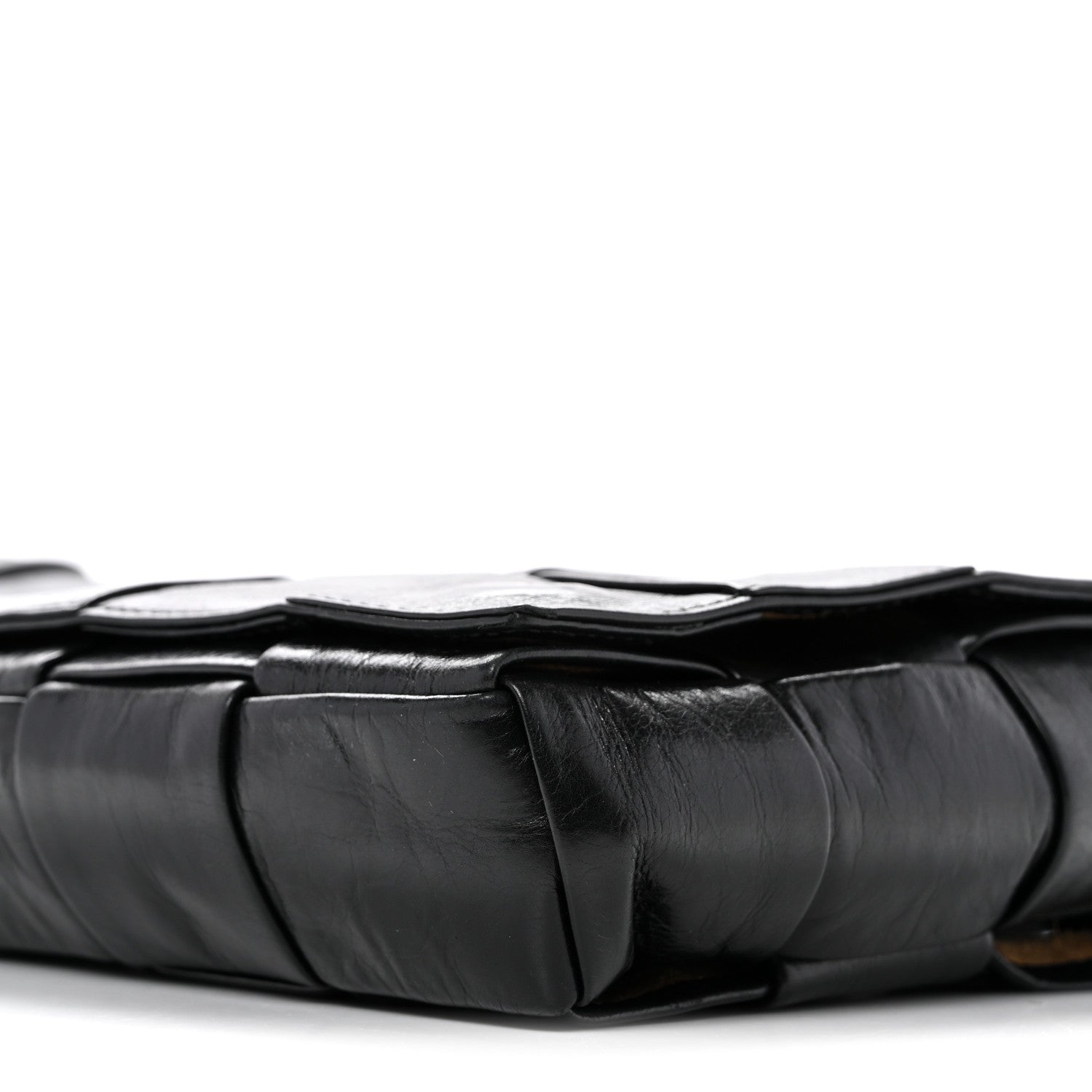 Paper Calfskin Intrecciato Stretch Cassette Black