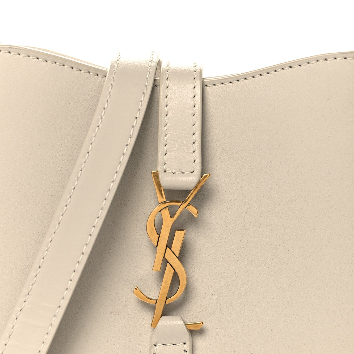 Smooth Calfskin Le 5 A 7 Vertical Hobo Crema Soft