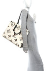 Monogram Giant Jungle Onthego GM Ivory