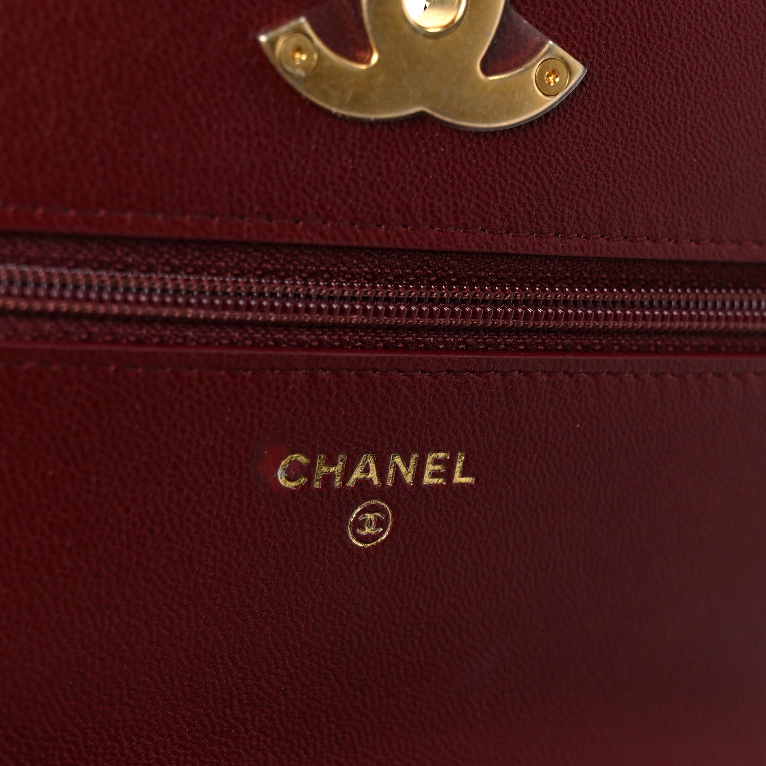 Lambskin Quilted CHNL 19 Wallet On Chain WOC Burgundy