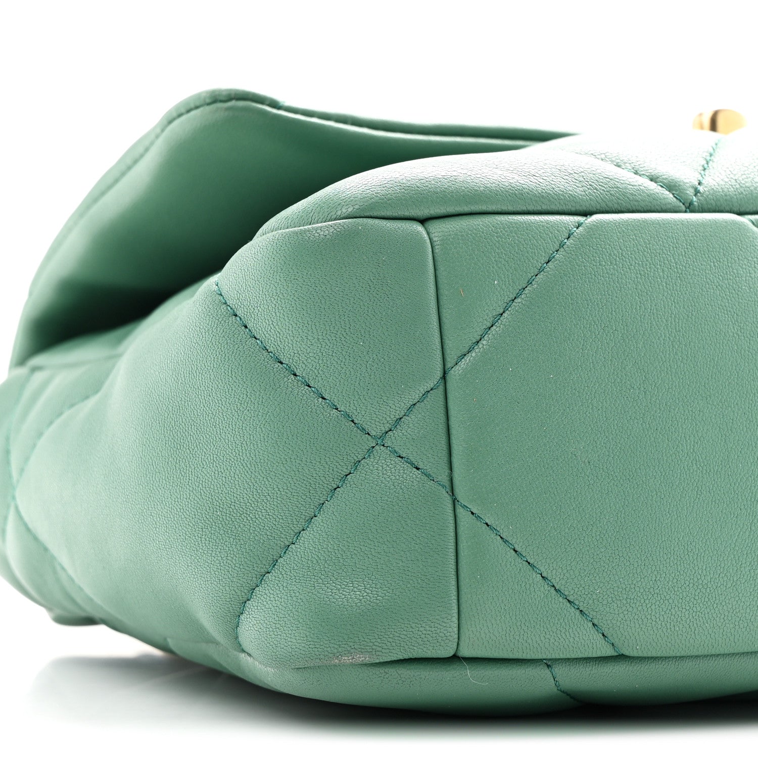 Lambskin Quilted Medium CHNL 19 Flap Green