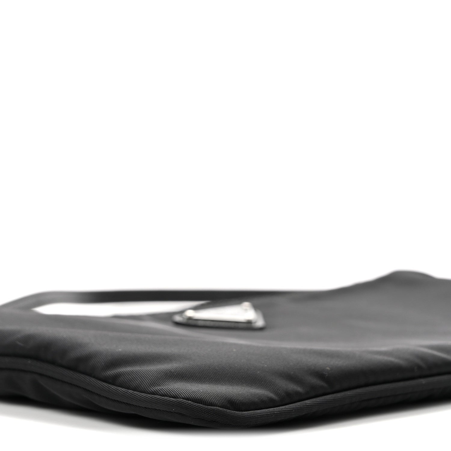 Re-Nylon Vela Pouch Black