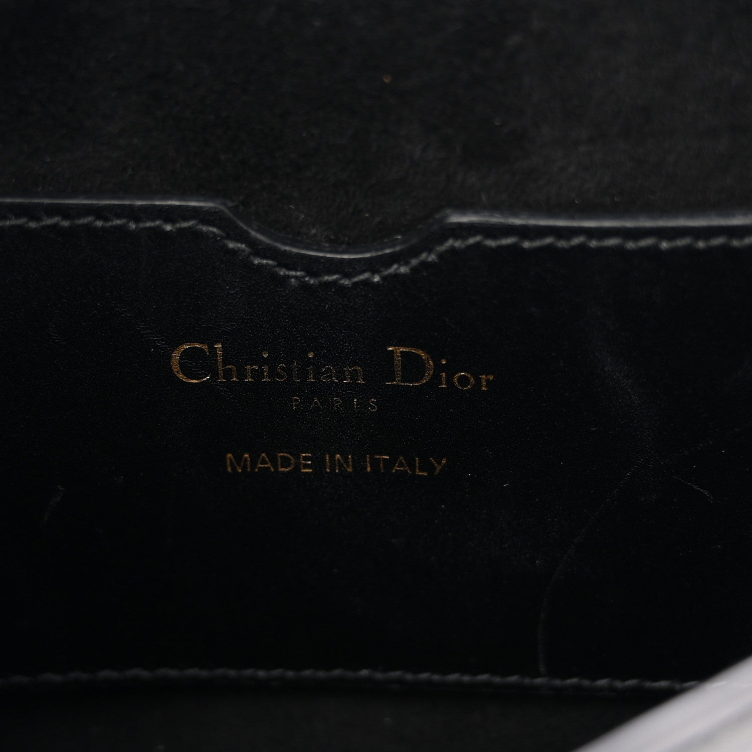 Box Calfskin Medium Bobby Flap Black