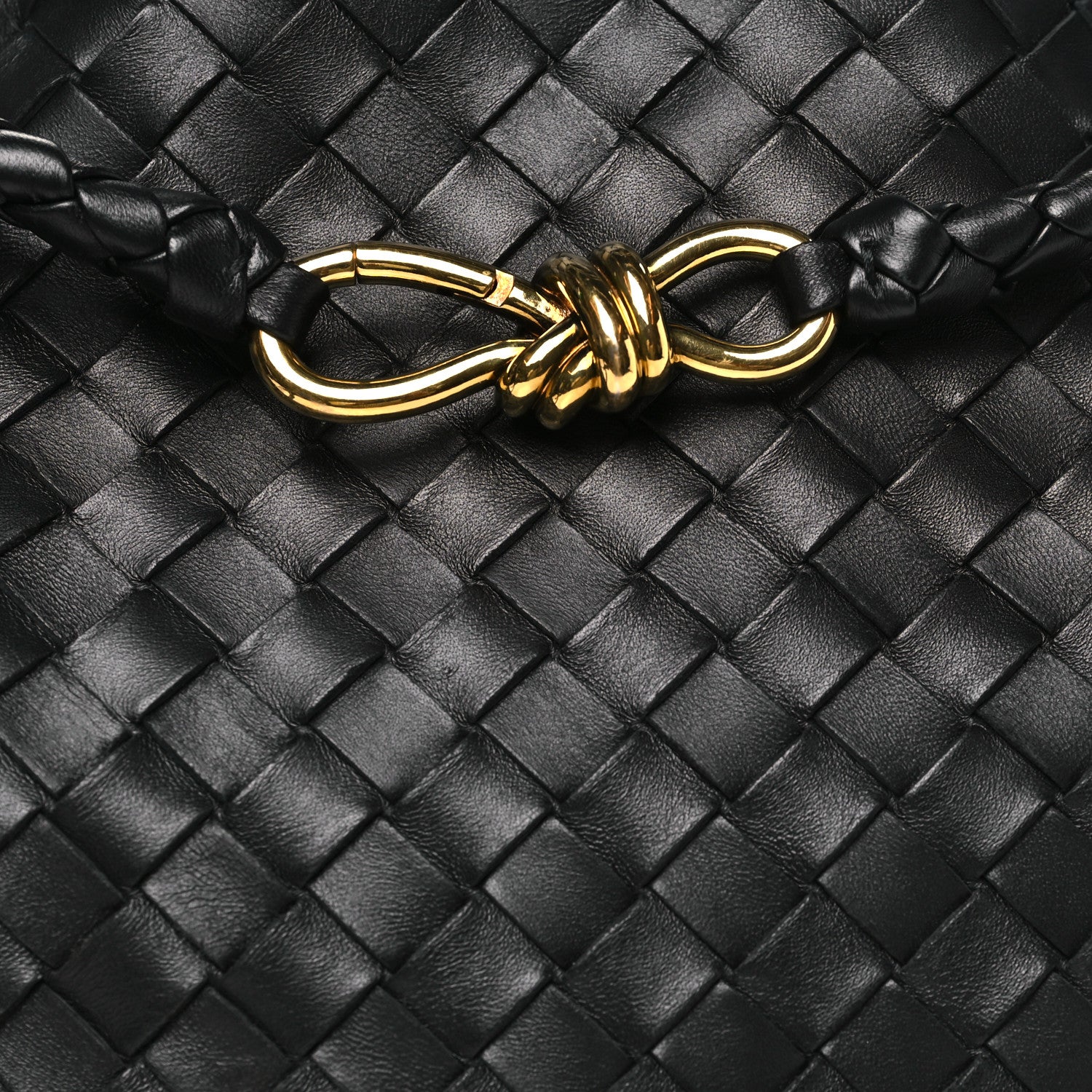 Nappa Intrecciato Medium Andiamo Shoulder Bag Black