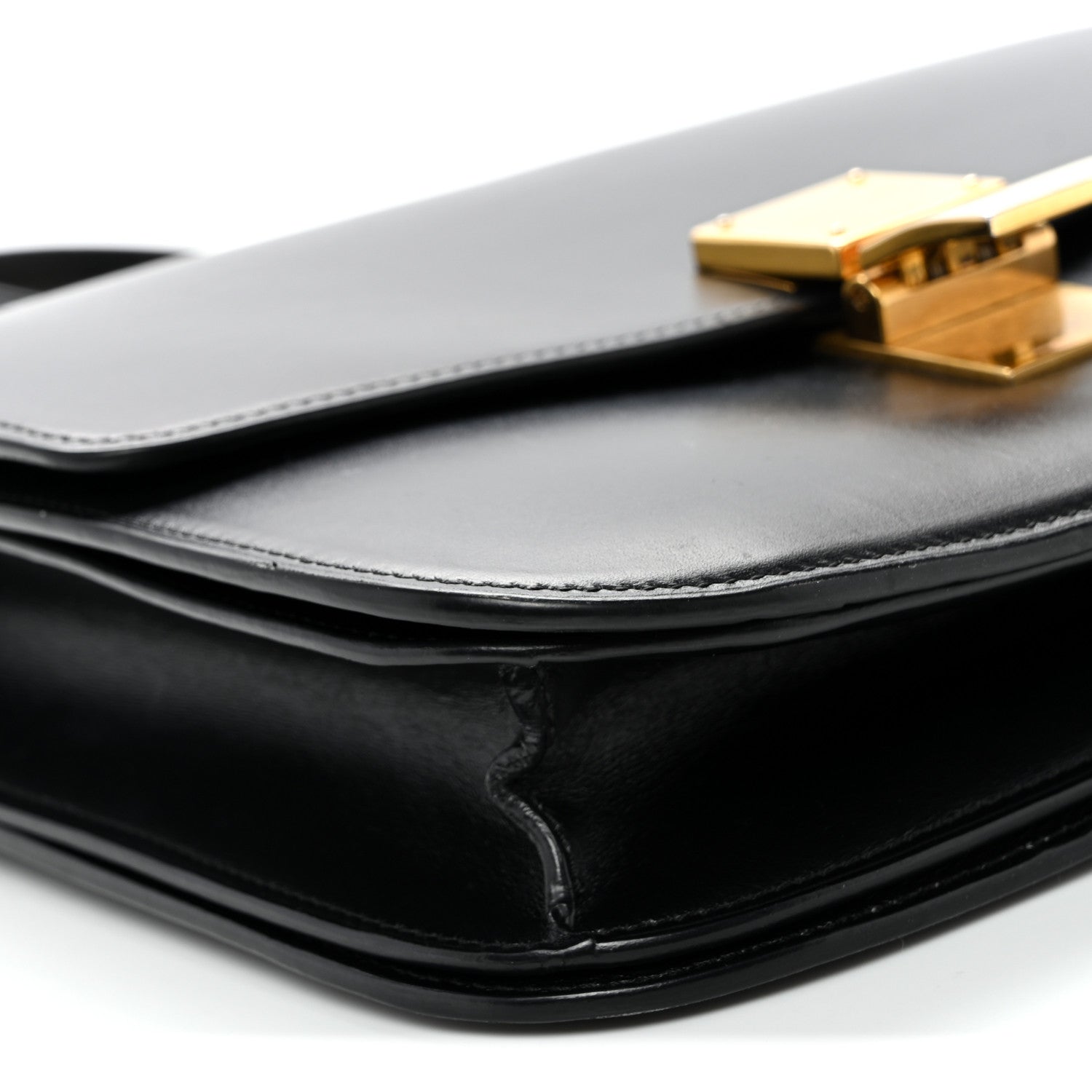 Box Calfskin Medium Classic Box Flap Bag Black