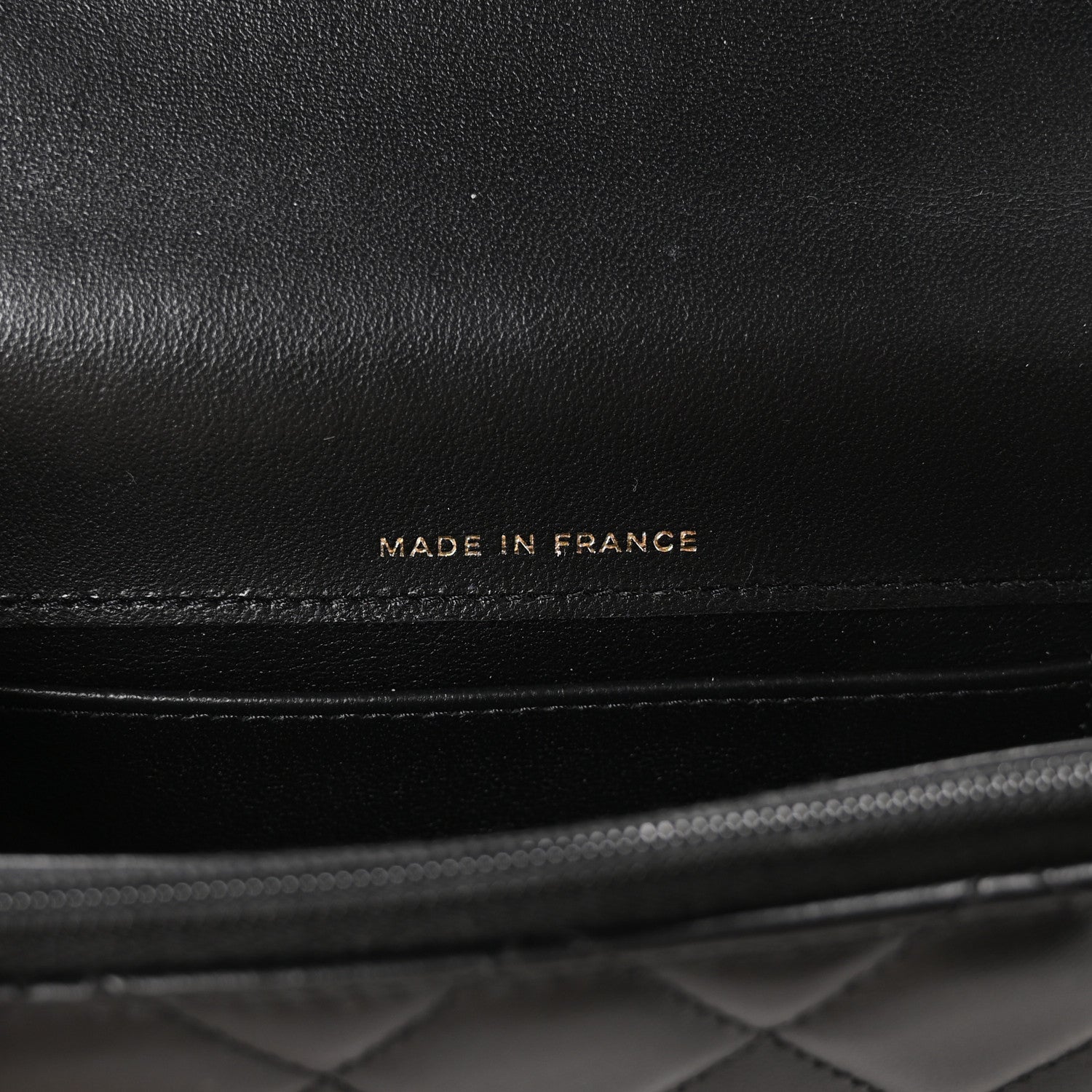 Lambskin Quilted Flap Phone Holder With Chain Black